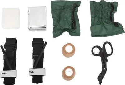 Produktbild von Famanu Erste-Hilfe-Set für Camping und Outdoor - Notfalltasche und Erste-Hilfe-Ausrüstung