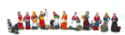 Imagen del producto de Elzusha - Set de 12 figuras navideñas para el belén, 10 cm de alto