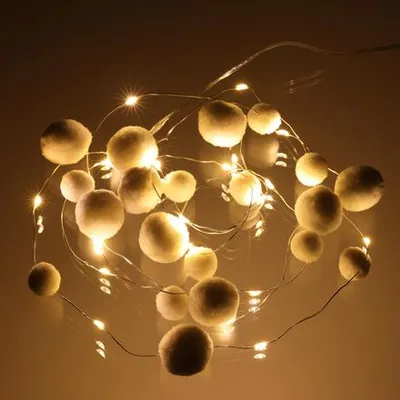Produktbild von Weihnachtskette Retlux RXL 442 mit Pompons und 20 LEDs