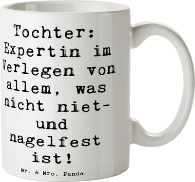 Produktbild von Mr. & Mrs. Panda Tasse Spruch Tochter Expertin - Weiß - Geschenk, Verwandte, Becher, Liebenswert, Freude, Einfallsreichtum, handgemacht, Kaffeetasse, Trinkbecher, Familie