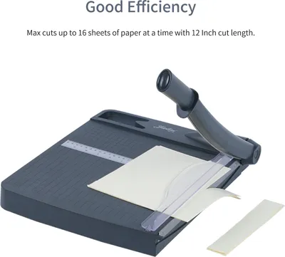 Zdjęcie produktu dla 948 Bezpieczny obcinak do papieru w centymetrach i calach Podwójne zastosowanie Szuflada na obcinak do papieru Długość cięcia 12'' Pojemność 16 arkuszy Do biura do domu