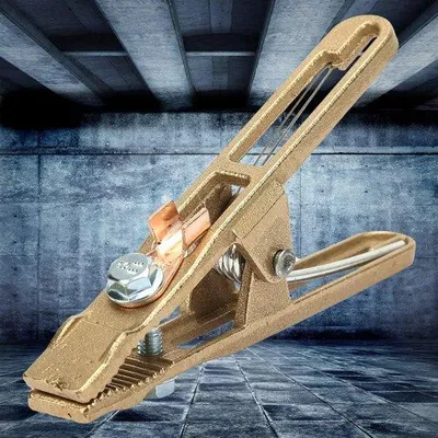 Zdjęcie produktu dla Mosiężna klamra uziemiająca do maszyn spawalniczych 260/300/500 A