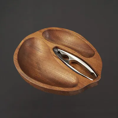 Produktbild von Walnussförmige Holzschale mit Nussknacker, massives Mahagoniholz, 23x28x4,5 cm