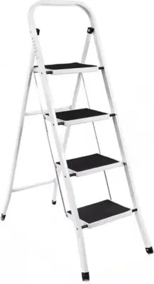 Productafbeelding van Zyric Luxe Opklapbare Trap – 2-4 treden – Draagbare huistrap – Antislipvoeten – Geschikt voor binnen- en buitengebruik – Maximaal draagvermogen: 150 kg