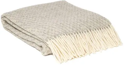 Produktbild von Unyqoos® Wolldecke Kuusi – 100% Neuseelandwolle, 140 x 200 cm, Grau, 340 g/m²,  & Woolmark – Plaid für Sofa & Schlafzimmer