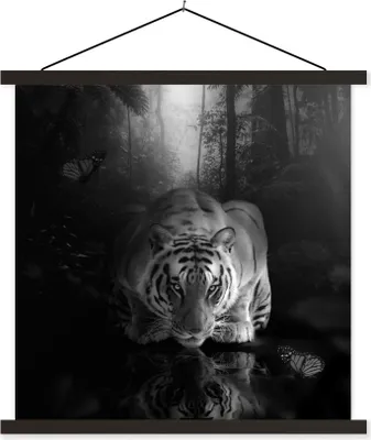 Produktbild von MuchoWow® Textilposter Tiere - Schmetterling - Tiger - Schwarz - Weiß 90x90 cm mit schwarzem Rahmen - Magnetisches