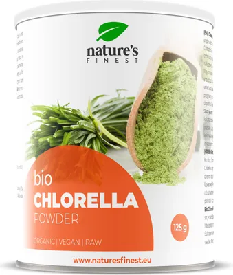 Produktbild von Nature’s Finest Chlorella Pulver – Superfood  aus Algen – Quelle von Eisen & Vitamin B12 – 125 g