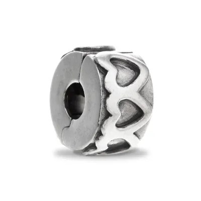 Produktbild von Pandora Moments Gereihte Herzen Clip Sterling Silber 791978
