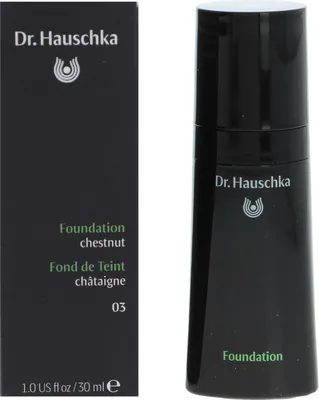 Produktbild von Dr. Hauschka 4020829045149, Pumpenflasche, Creme, Jeder Hauttyp, Feuchtigkeitsspendend, Schutz, Farbkorrektur, Nährend, Beige, Natürlich/Natur