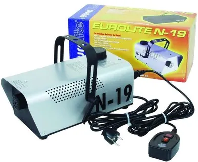 Image de N-19 Machine à fumée compacte de 700 W avec télécommande à fil
