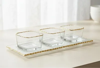 Produktbild von 4er Glasschalen-Set mit Goldrand und Tablett - quadratische Dipschalen, 73 ml