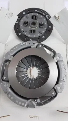 Imagen del producto de Kit de embrague original Nissan, referencia 30300CR10B