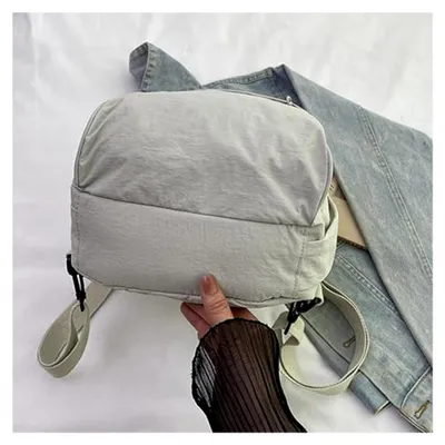 Imagen del producto de Mochila de día impermeable, ideal para el trabajo y el tiempo libre