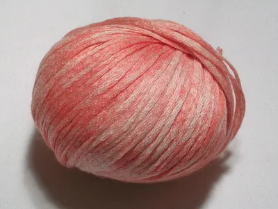 Produktbild von CORAMIE, farbenfrohes BW-Mischgarn von Schulana, Farbe ROT (6) - ca. 85m/50g