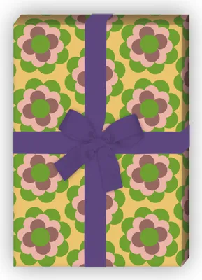Produktbild von Buntes 70er Jahre Geschenkpapier mit Retro Blüten Muster in grün lila - G7225, 32 x 48cm