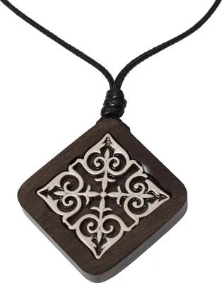 Produktbild von Halskette Sandelholz mit Ornamenten Anhänger Handarbeit
