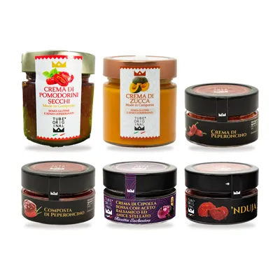 Produktbild von TubeORIGINAL Geschenkset „Aperitivo del Sud – 6 Sorten“ – 'Nduja 95 g, Chilicreme 90 g, Chili-Kompott 110 g, Rote-Zwiebel-Creme 100 g, Kürbiscreme 200 g, Tomatencreme 200 g