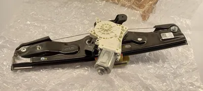 Produktbild von Original OE LAND ROVER Fensterheber LR126074