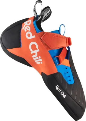 Klett-Kletterschuh "Voltage X" von RedChili in orange und blau mit schwarzer Sohle.