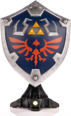 Obrázok produktu pre The Legend of Zelda Breath of the Wild PVC soška Hylian Shield Collector's Edition 29 cm