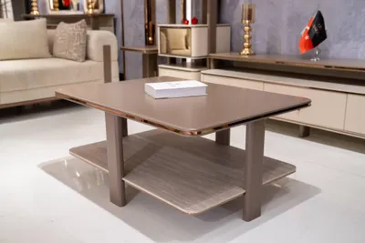 Zdjęcie produktu dla Drewniany stolik kawowy w kolorze brązowym nowoczesny elegancki stolik do salonu