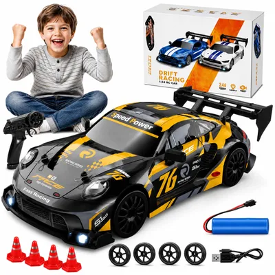 Produktbild von REVENTO® Ferngesteuertes Auto Drift Master 4x4 – RC Drift Car mit 2 Reifensätzen, LED, Allradantrieb, Geschenk für Kinder Jungen, Schwarz Gelb