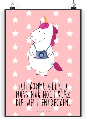 Produktbild von Mr. & Mrs. Panda Bild Einhorn Fotograf DIN A4 - Rot Pastell - Geschenk, Reise, Kamera, Einhörner, Urlaub, wanddeko, Kunstdruck, drucke, Unicorn, poster, Wandbild