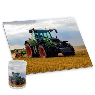 Produktbild von itenga Schreibunterlage Deluxe mit Stifteköcher Motiv TRAKTOR auf dem Feld