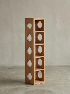 Produktbild von Weinregal "Nako" Massivholz: 70 cm, 5 Ablagefächer, Wandmontage, Akazie. Beige | Kadima Design