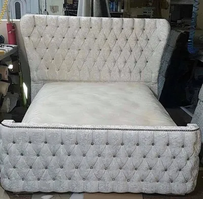 Immagine prodotto di Chesterfield Camera da letto Letti Tessile 180x200cm Velluto Grande Hotel Letti Nuovo