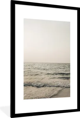 Produktbild von MuchoWow® Gerahmtes Poster Sommer - Meer - Weiß 60x90 cm - Poster mit Schwarzem Bilderrahmen Wandposter Rahmen Foto Bilder - Dekoration - Wandposter Wohnzimmer - Hochwertig