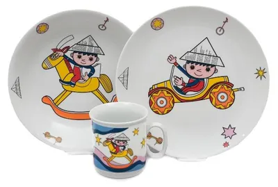 Produktbild von "Večerníček", ein Kinder-Porzellanservice (blau), Marke Thun, 3 Teile.