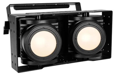 Productafbeelding van EUROLITE IP Publieksblinder 2x100W LED COB Warm Wit (41604170)