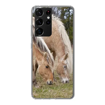 Produktbild von MuchoWow® Handyhülle Schutzhülle Hülle für Samsung Galaxy S21 Ultra Zwei grasende Fjordpferde auf einer Wiese Silikon Softcase Handy Hülle - Mobiltelefon