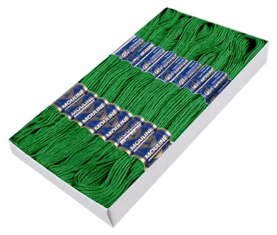 24 Docken Stickgarn / Sticktwist 100% Baumwolle grasgrün