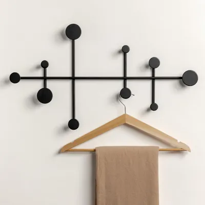 Productafbeelding van Elzusha - Minimalistisch Wandkapstok 'Sval' in Zwart