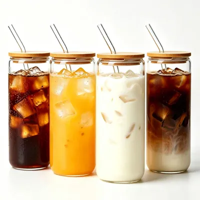 4er-Set Trinkgläser 500 ml mit Bambusdeckel & Strohhalm