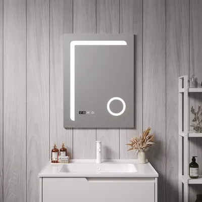 Zdjęcie produktu dla Lustro łazienkowe LED 'Chambave' ze 120 diodami LED Aluminiowa rama 60 x 80 cm Kolor srebrny