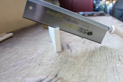 Zdjęcie produktu dla Augusta Piła precyzyjna 250 mm do cięcia skosowego