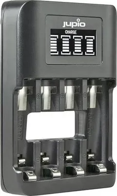 Produktbild von Jupio USB 4-Slots Ultra Fast Battery Charger LCD für 1 bis 4 AA/AAA Batterien