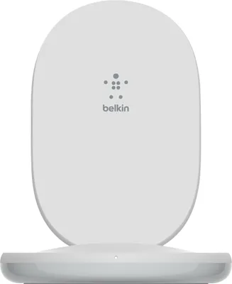Produktbild von Belkin Wireless BOOST CHARGE 15W Ladeständer, inkl. Kabel + 24-W-Quick Charge 3.0-Netzteil, weiß