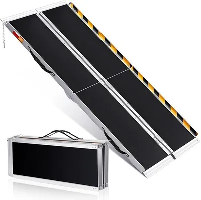 Productafbeelding van Aluminium rolstoelhelling, opvouwbaar, 61 cm. Draagbare helling voor deuropeningen en stoepen. Lichtgewicht helling met antislip oppervlak, geschikt voor rolstoelen, scootmobielen. Stabiel en belastbaar