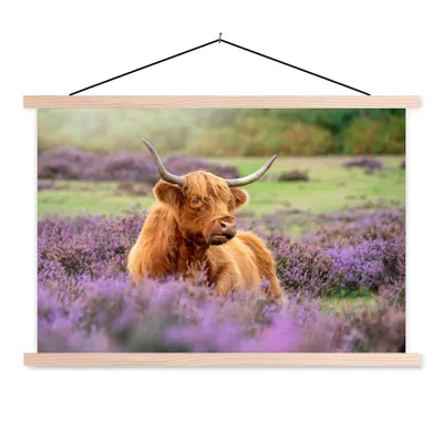 Produktbild von MuchoWow® Textilposter Schottischer Highlander - Blumen - Licht 60x40 cm mit holzfarbenen Rahmen - Bilder