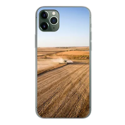 Produktbild von MuchoWow® Handyhülle Schutzhülle Hülle für iPhone 11 Pro Max Feld - Bauernhof - Traktor - Landwirt - Landleben Silikon Softcase Handy Hülle - Schutz