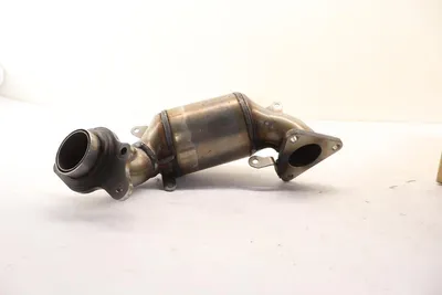 Imagen del producto de Catalizador original para Honda, número de pieza: 18190RBDE00