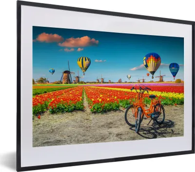 Produktbild von MuchoWow® Gerahmtes Poster Heißluftballon - Orange - Tulpen 40x30 cm - Poster mit Schwarzem Bilderrahmen Wandposter Rahmen Foto Bilder - Bilderrahmen - Poster im Rahmen