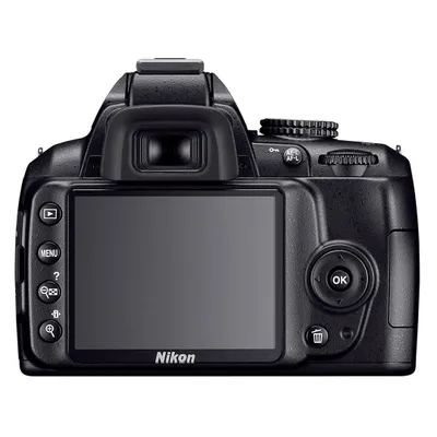 Produktbild von Nikon D3000 & 18-55 / 3.5-5.6 AF-S G DX VR 10,2 Megapixel DSLR-Kamera-Kit mit Objektiv, 23,6 x 15,8 mm CCD-Sensor, 7,62 cm (3 Zoll) Display, NO