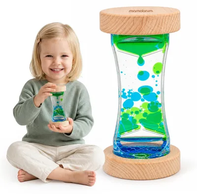 Produktbild von Mamabrum sensorische Flüssigkeits-Sanduhr für Kinder mit 30 Sekunden Tropfenfluss, aus Holz in Grün-Blau, zum Drehen und Rollen, ab 3 Jahren, KI-generiertes Bild