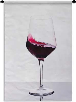 Produktbild von MuchoWow® Wandteppich Wandbehang Studioaufnahme eines Glases Rotwein 90x135 cm Tapisserie Dekoration Wandtuch - Baumwolle - Wandskulptur