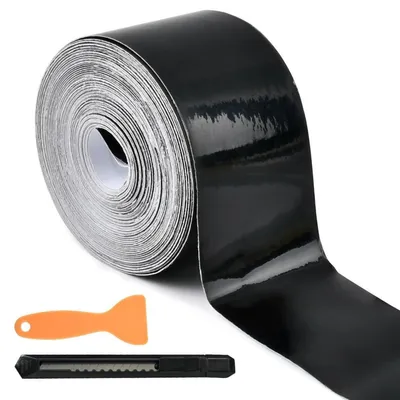Zdjęcie produktu dla Folia samochodowa czarna, błyszcząca, 15m x 5cm, samoprzylepna, do dekoracji i ochrony, w zestawie z narzędziami